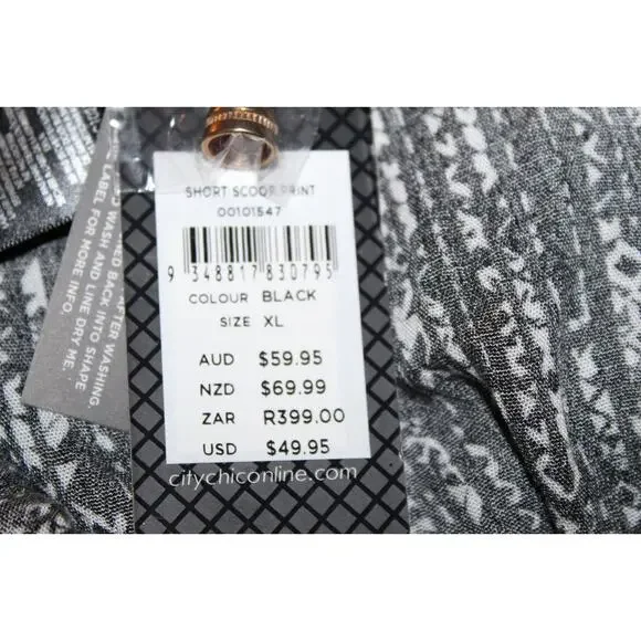 NWT City Chic Scoop Print Shorts Black White XL Women's Plus Size 22 Beachy - Picture 7 of 13